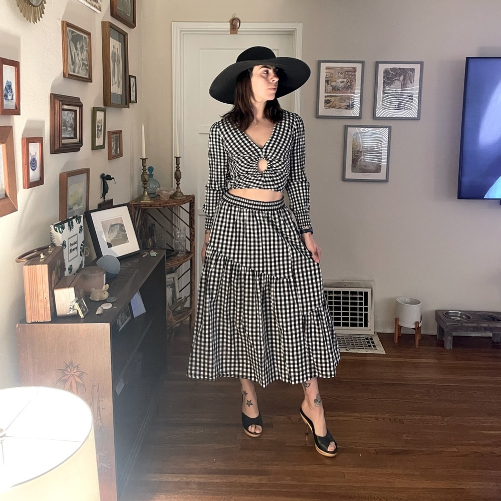 Lovely Gingham Keyhole Blouse and Side Slit Skirt Combo - size M